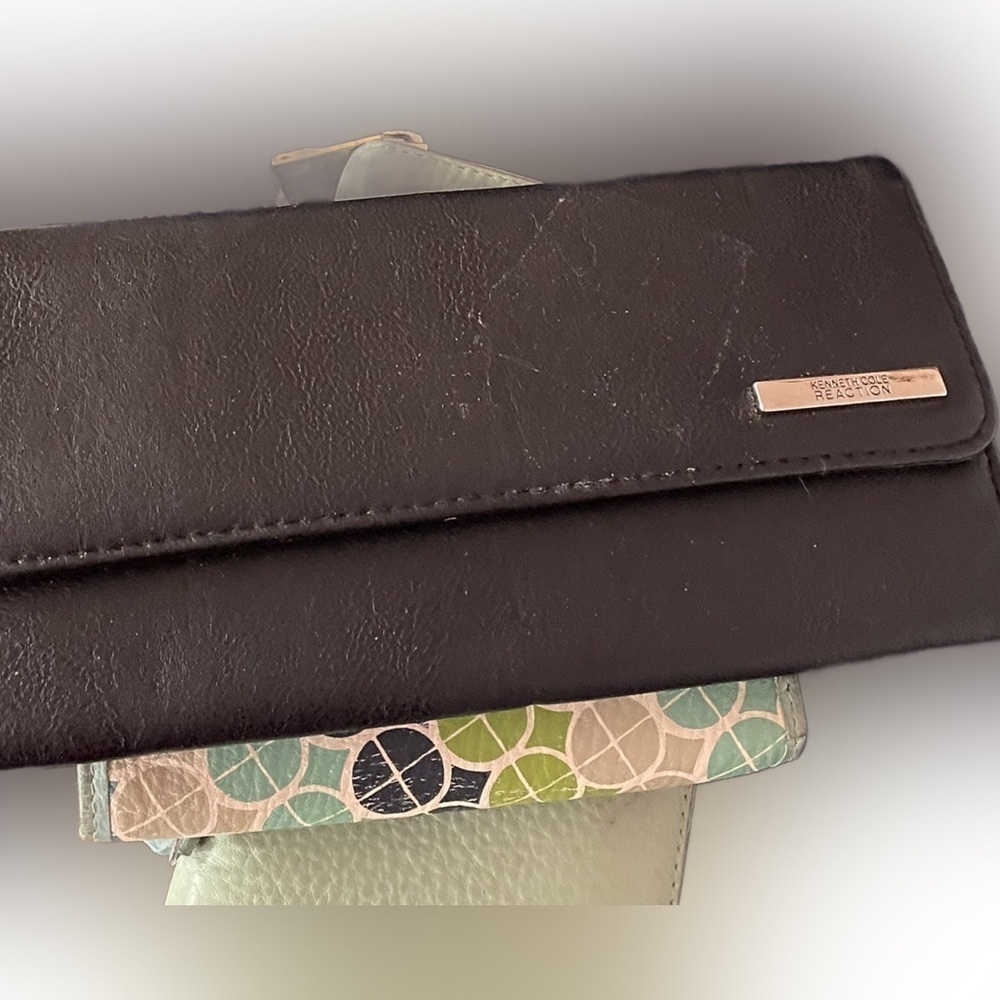 Kenneth Cole long wallet. Discounted!​​​​​​